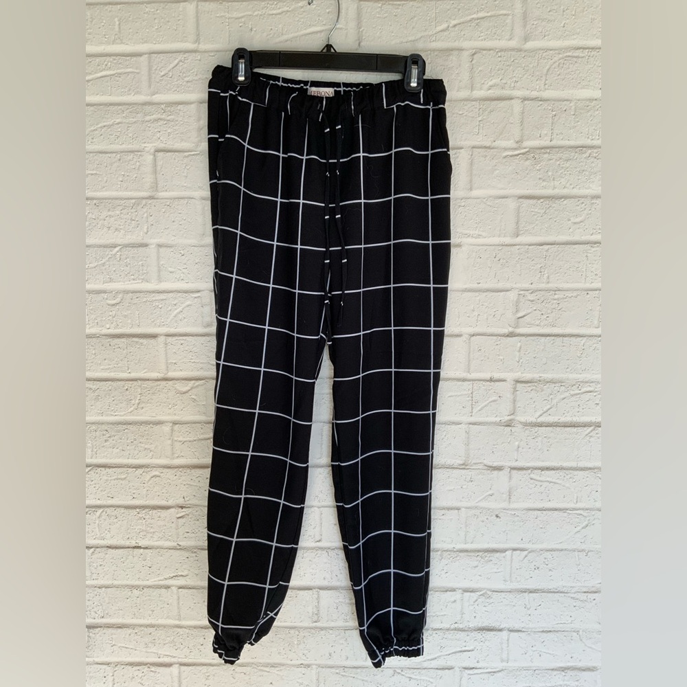 Merona Black and White Patterned Jogger Pants